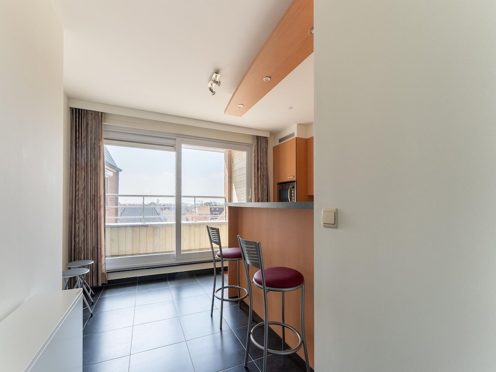 Bright Coastal Stay in Bredene