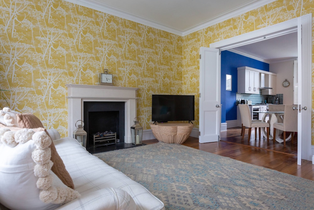 Stafford Terrace IV by Onefinestay