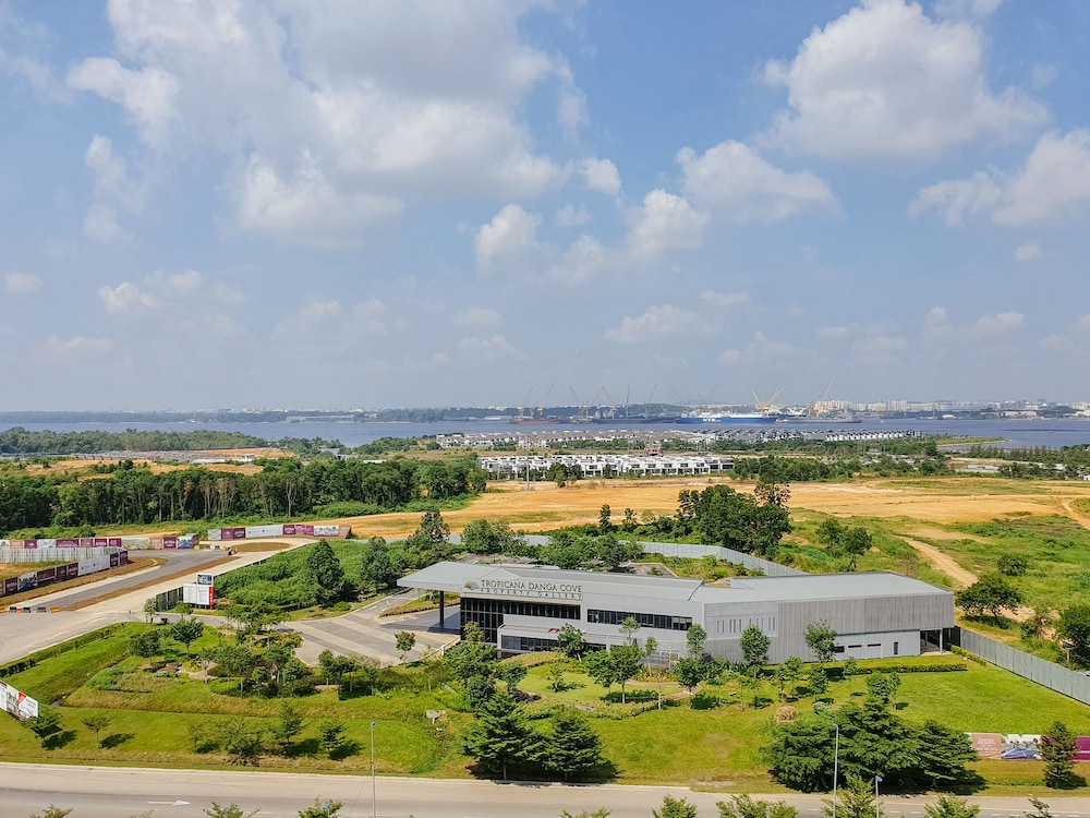 Green Haven by Tove Global photo 3