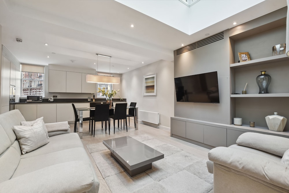 Buckingham Palace by Aeria Apartments