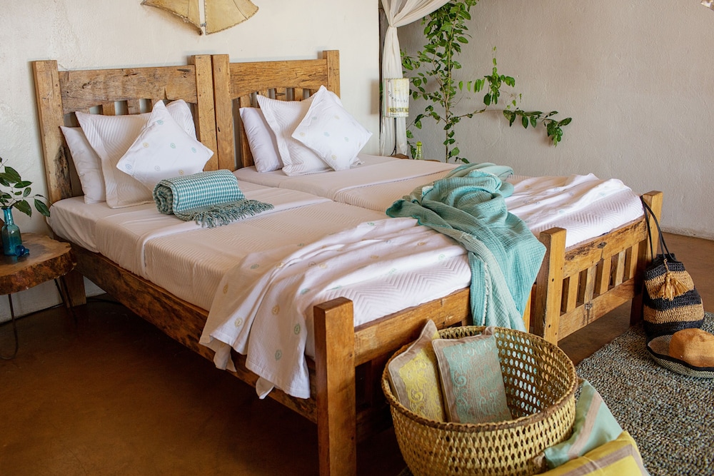Lukuba Island Lodge - East Africa Camps