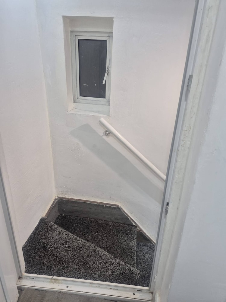 Bright and Modern Flat in Manchester's Heart