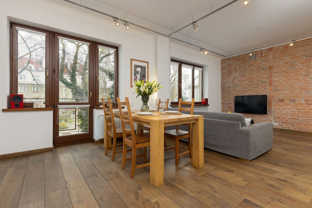 Studio Al.niepodległości by Renters view 4