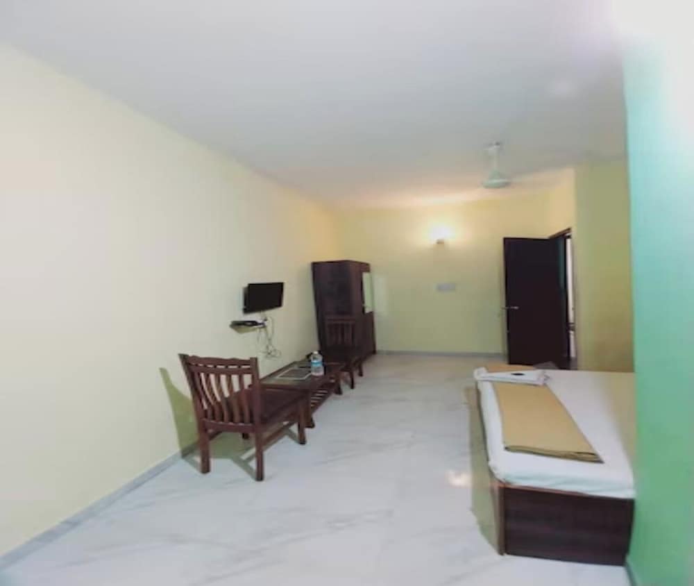 Alfina Guest House