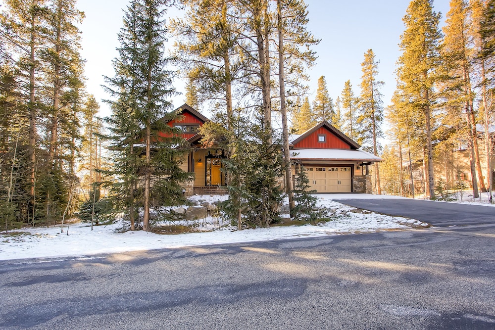 Christie Heights Retreat