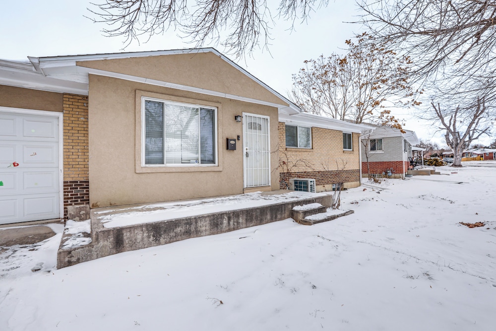8 Mi to Dtwn: Denver Haven w/ Fenced Yard!