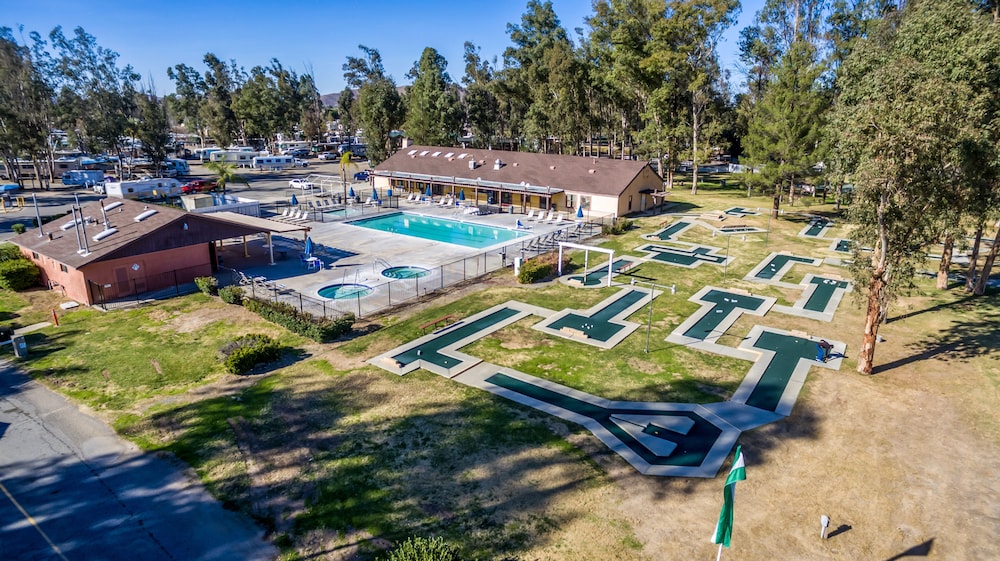 Wilderness Lakes RV Resort