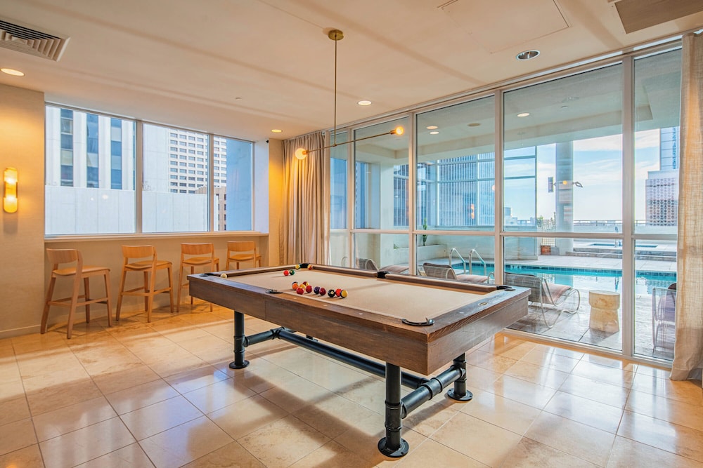 ROVE LIVING/KL - 44 Monroe