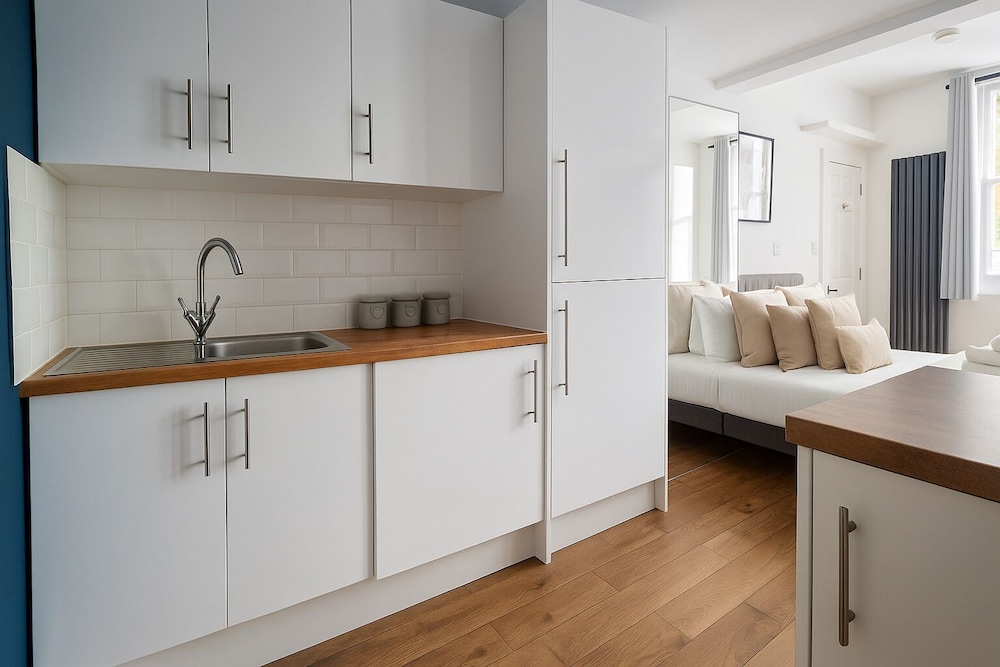 Modern Studio Flat in Hammersmith