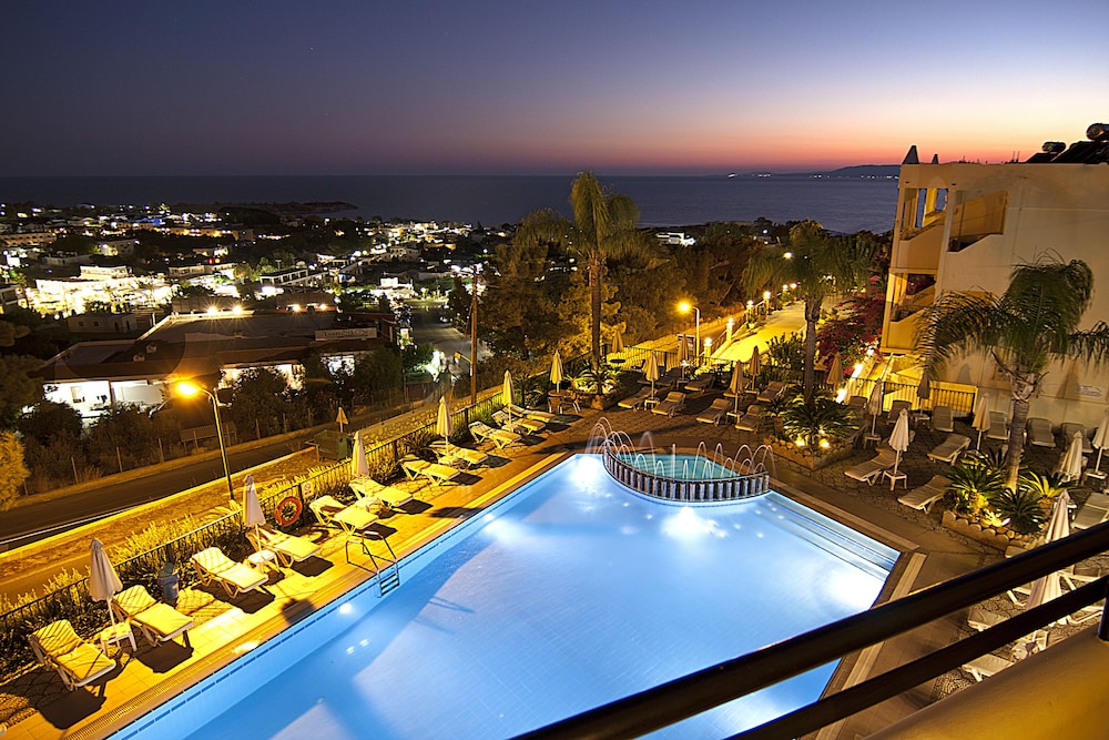 Pefkos View Suites & Maisonette