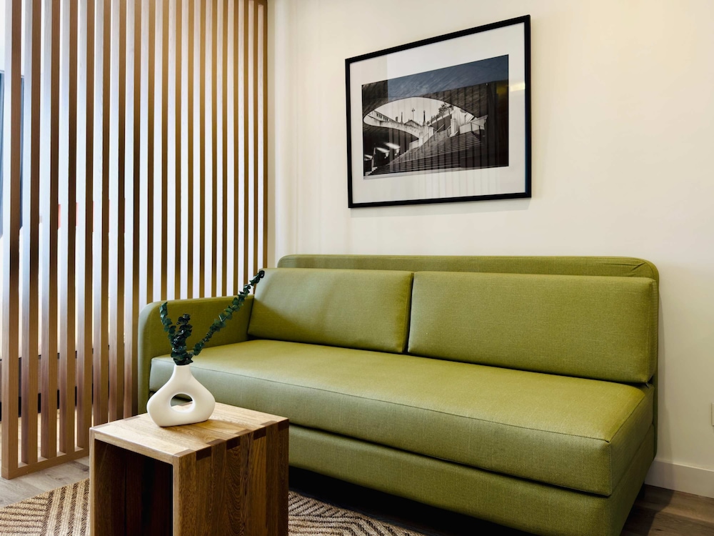 w Elegant Loft w Balcony in Santa B Rbara