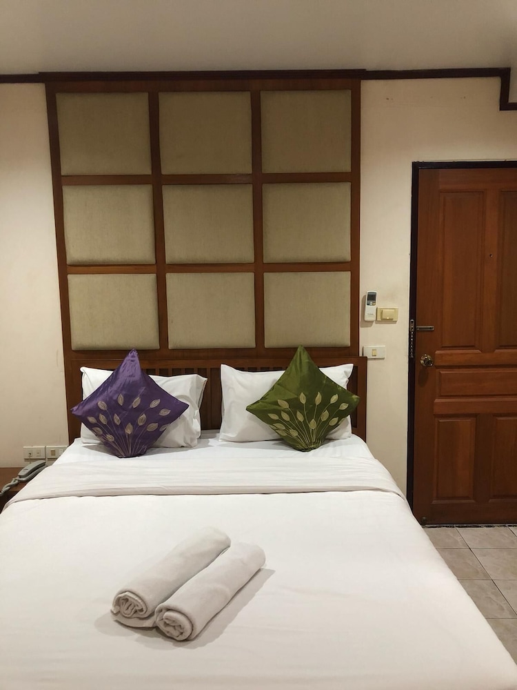 Siam Inn