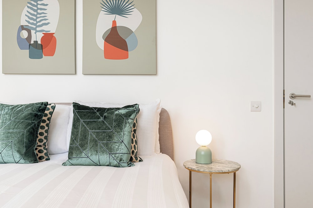 JOIVY Stylish 1 bed flats in Soho