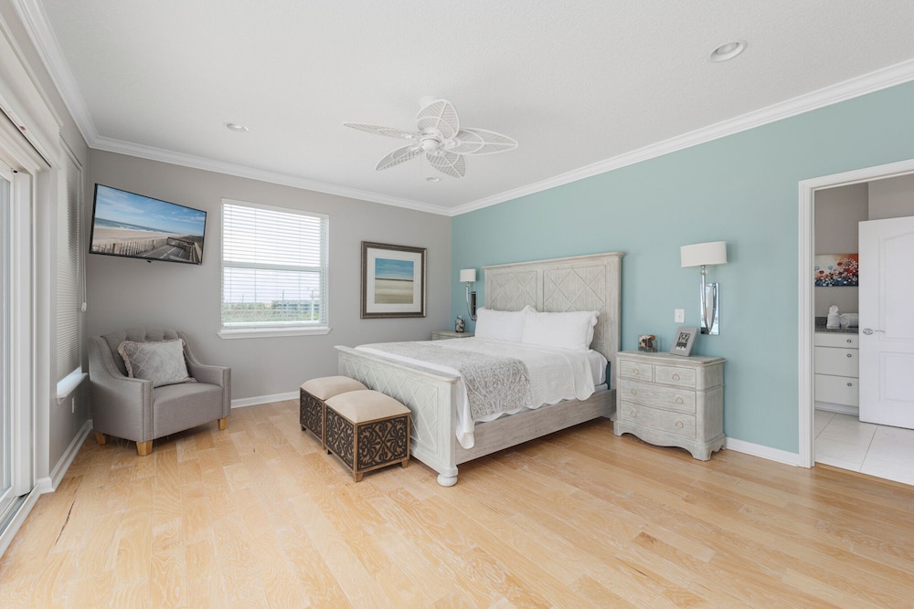 High Tide by Distinctive Beach Rentals view 3