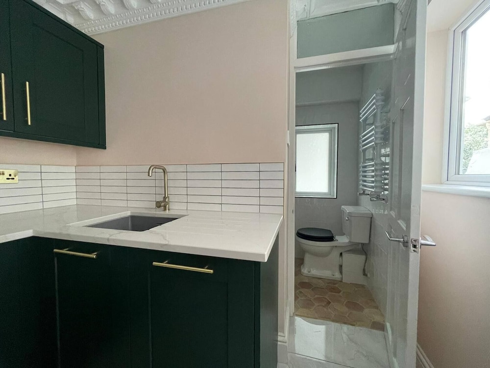 Stunning Beach House At Southsea, Portsmouth view 5