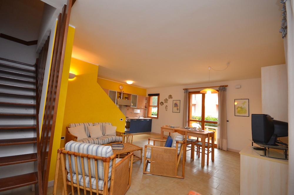 Villa Aurora