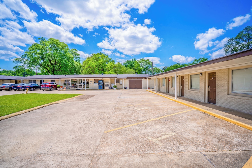 Cypress Inn Motel By OYO West Monroe I-20