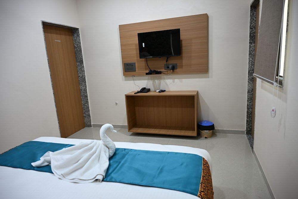 Ravechi Krupa Hotel