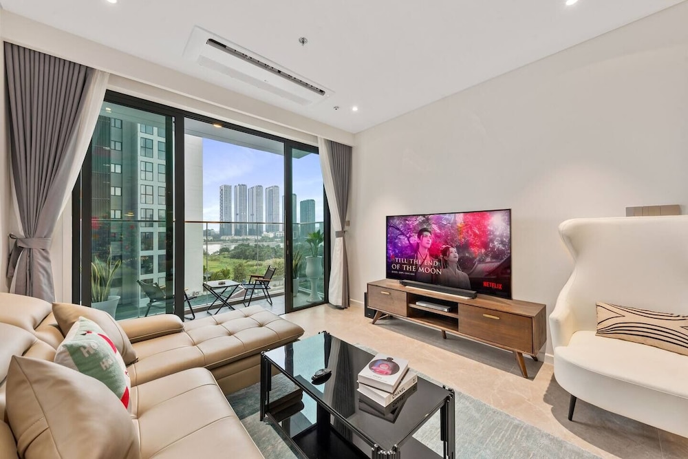 The Metropole - Horizon View Riverside
