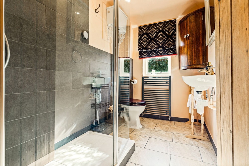 Basketmakers Cottage - From 145 Per Night
