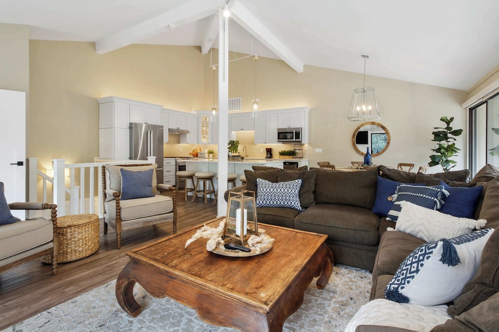 Abbey Springs - Private Community & Amenities!