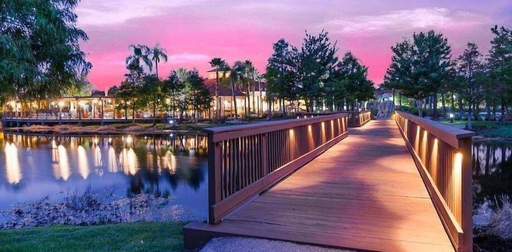 Modern Kissimmee Townhouse Near Disney 3 Bedroom Townhouse