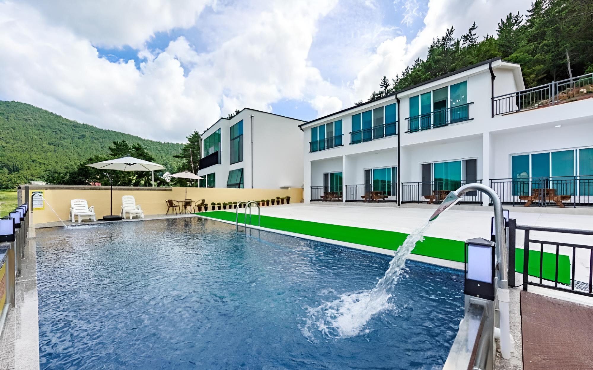 Yeosu Ailia Pension