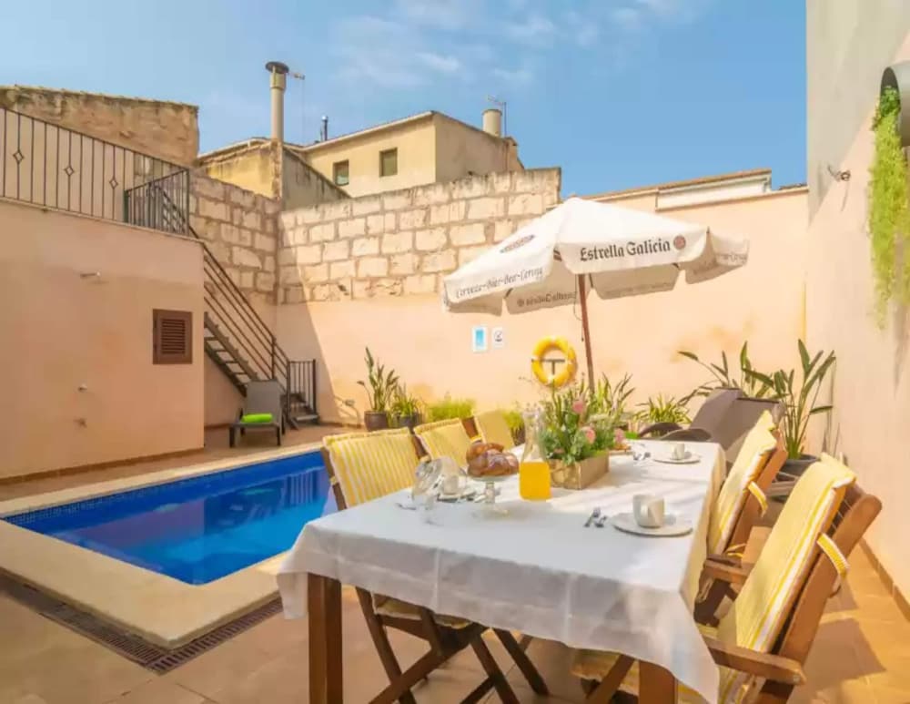 Villa Placeta - Villa With Private Pool. Free Wifi