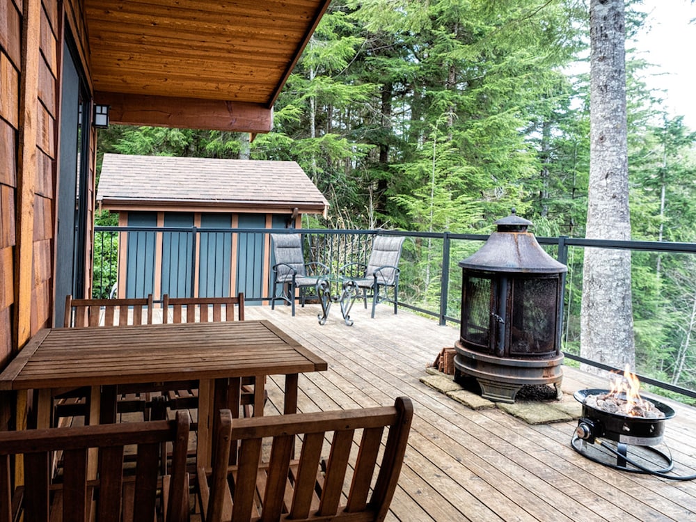 The Great Escape Secluded with Hot Tub