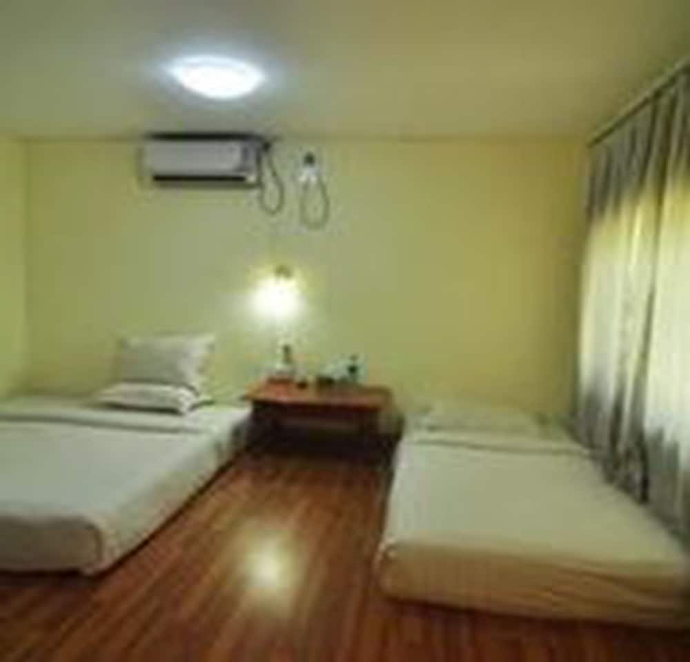 Golden Rose Guest House