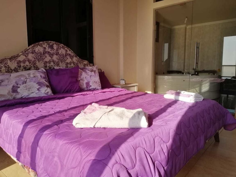 Quiet Comfy and Epic Seaview view 2