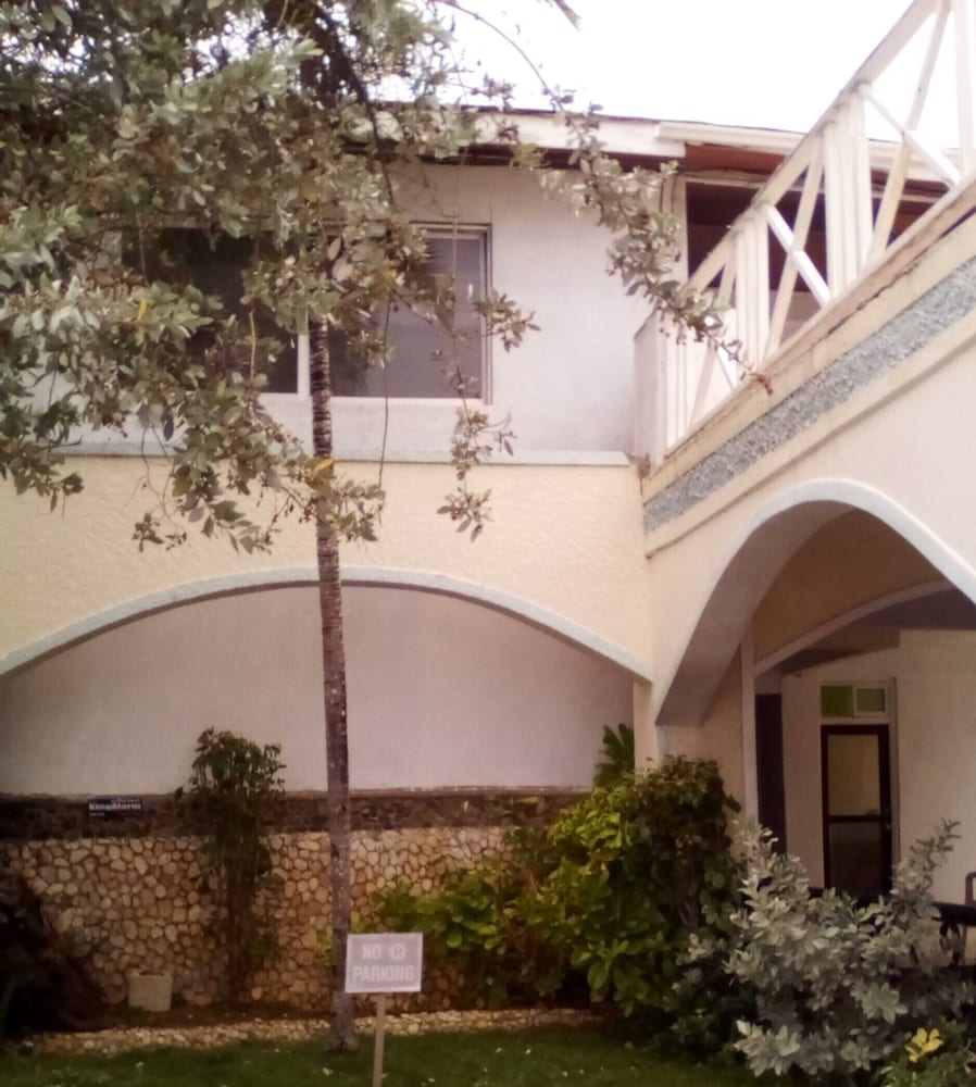 CariBlue Beach Hotel