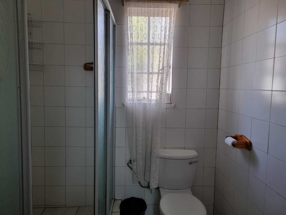 Emerald Guesthouse