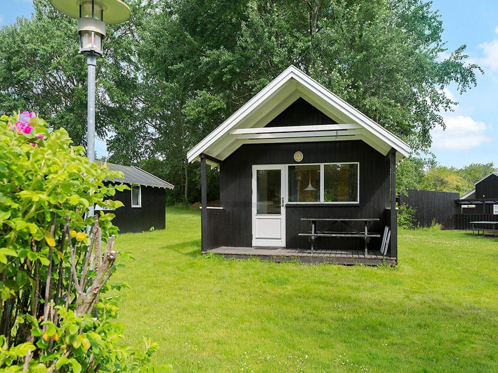 6 Person Holiday Park Home in Malling