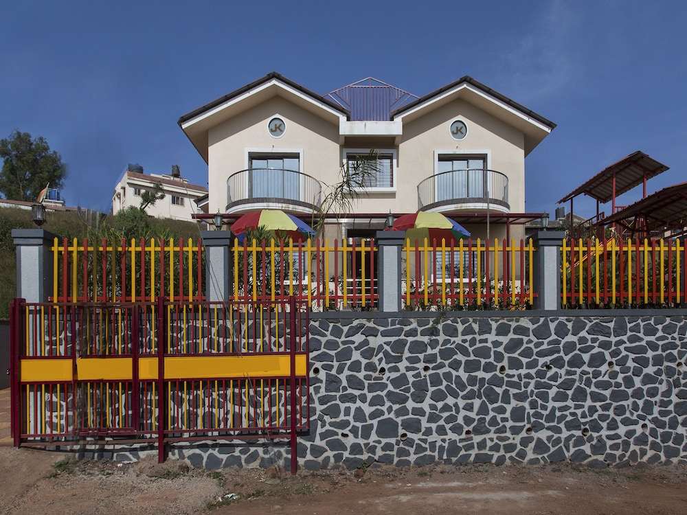 OYO 9566 Hotel JK Excellency