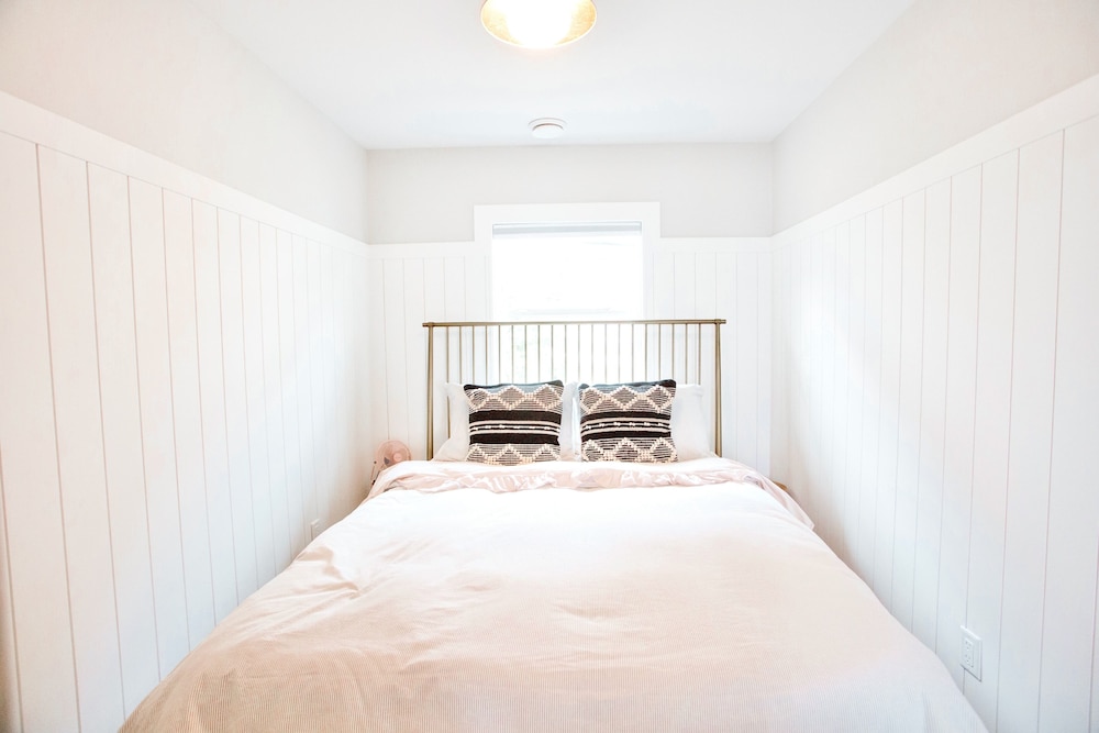 Peachland Beach Resort