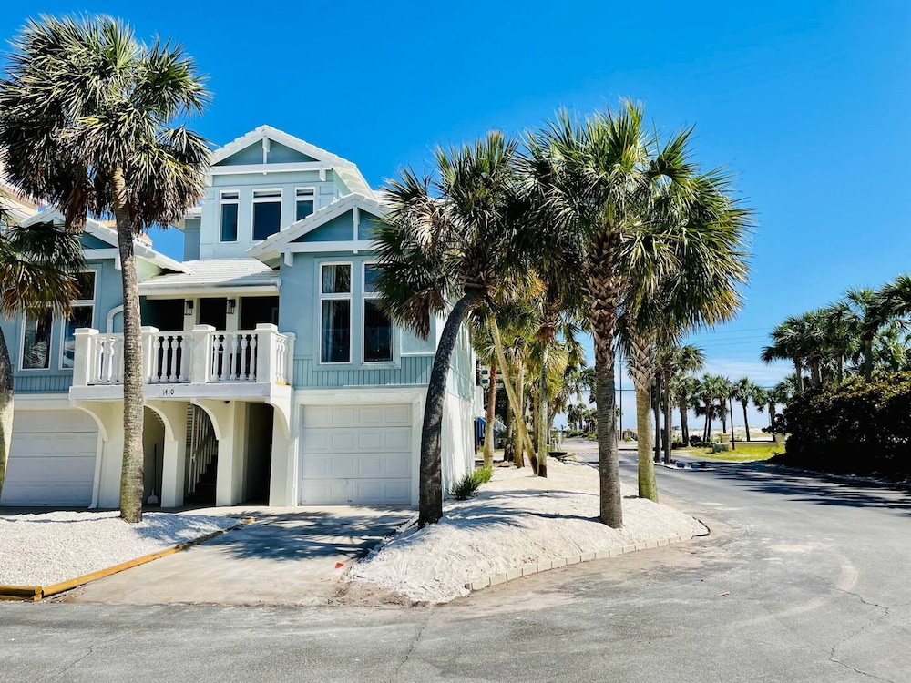 Days Like This -spacious Home Steps From the Beach