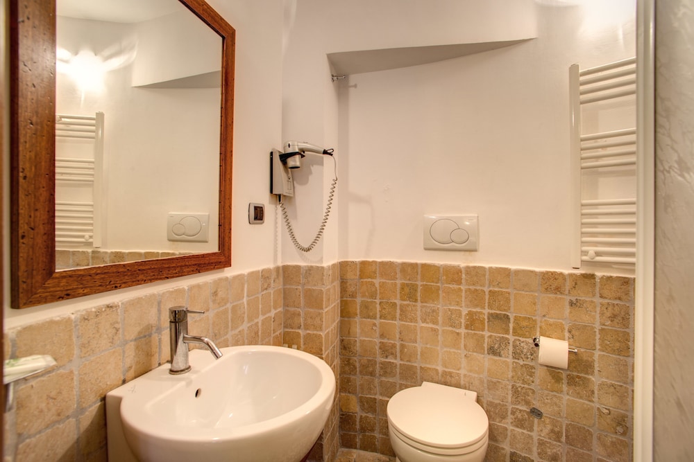 Residenza Domizia- Guest House