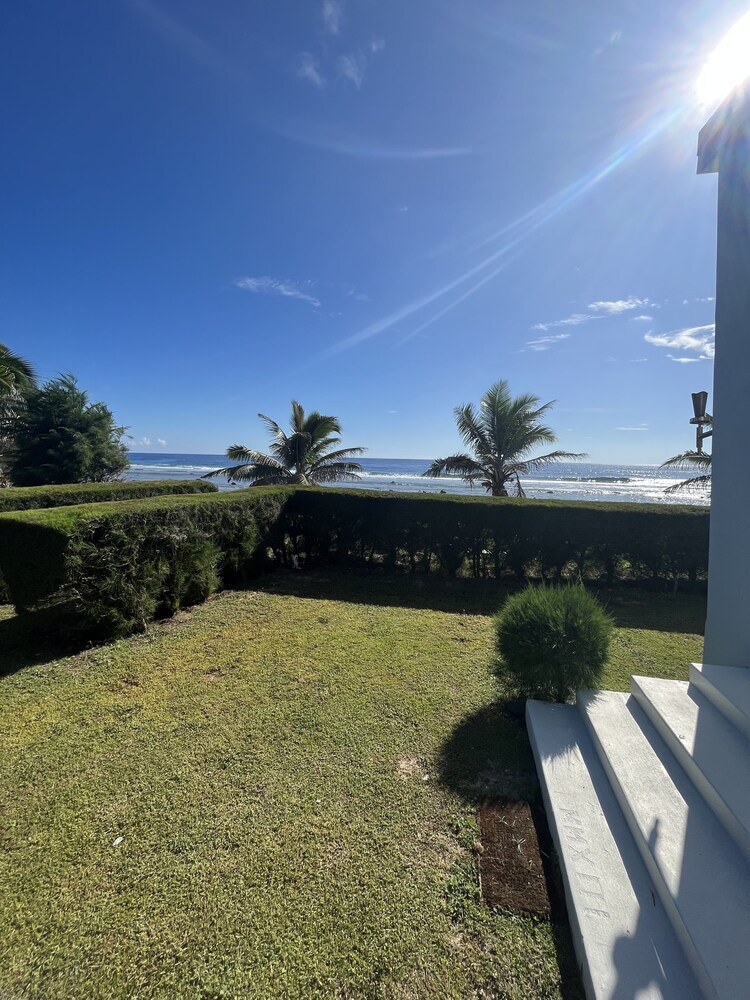 Coast Cook Islands - 3-Bedroom Beachfront Pool Villa view 3