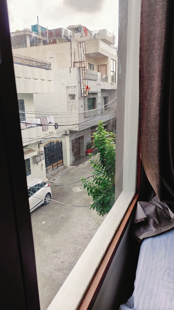 Hotel Pilgrim Near Golden Temple