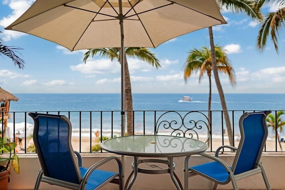Ocean View 2Br Condo-balcony-beach-pool - 212
