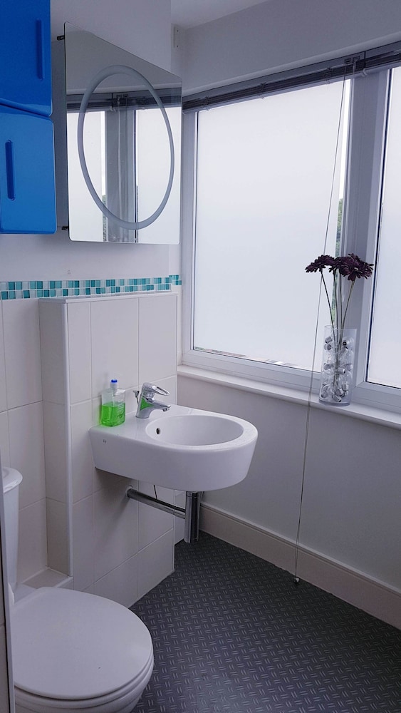 Toothbrush Apts - Ipswich Fore Hamlet