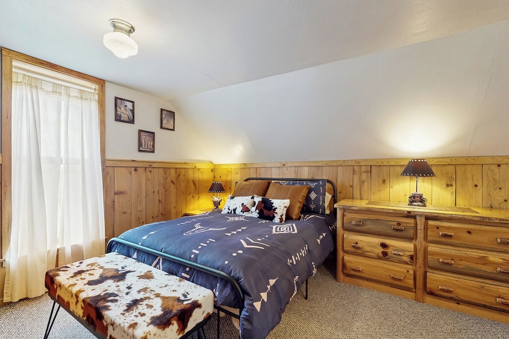 1 BR Bunk House on Long Hollow Ranch, Dog Friendly
