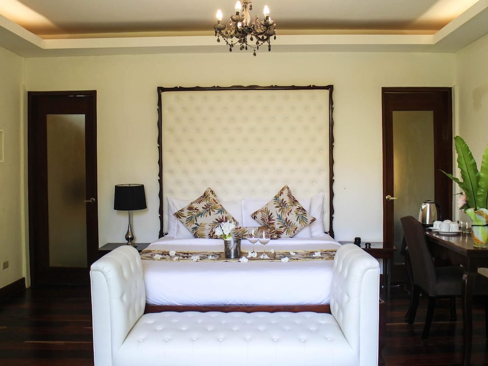 Lio Villas Resort