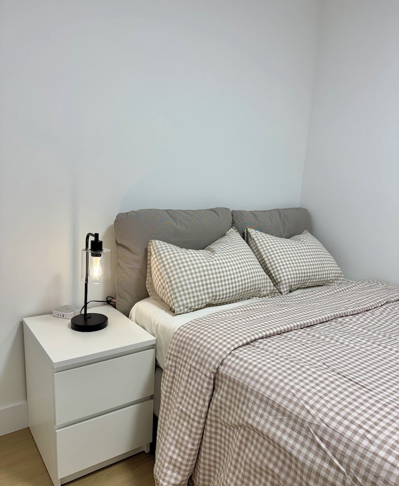 Levida Living - Cozy 2 Bedroom Suite at the Heart of Langley