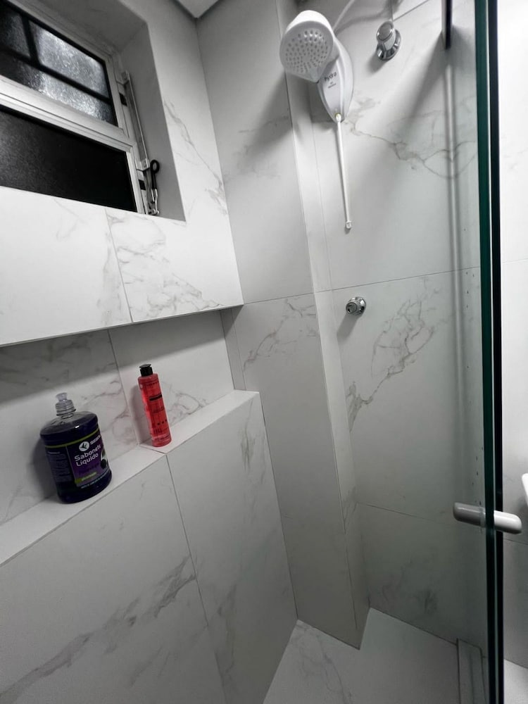 Apartamento Frente ao Shopping Itaguaçu