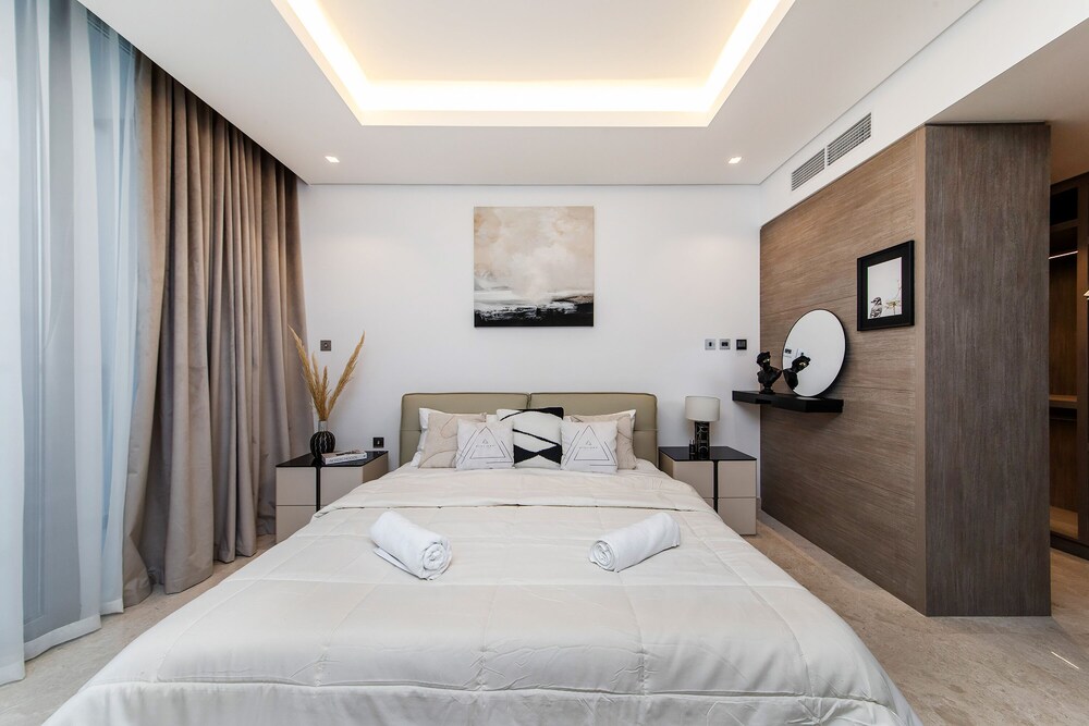 Premium 3BR with Full Burj Khalifa view