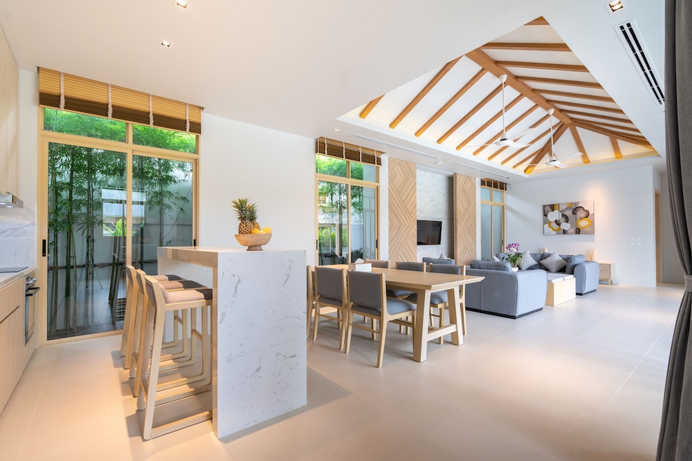 Himmapana Luxury Villas