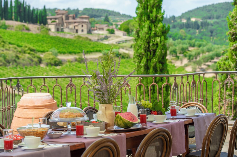 Villa Chianti With Panoramic Pool On The Vineyard
