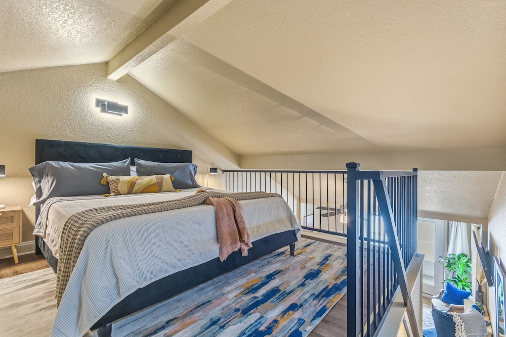 Clearwater Golden Escape On Lake Hamilton 2 Bedroom Condo